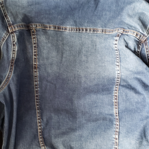 COPY - Jean jacket - Picture 2 of 3